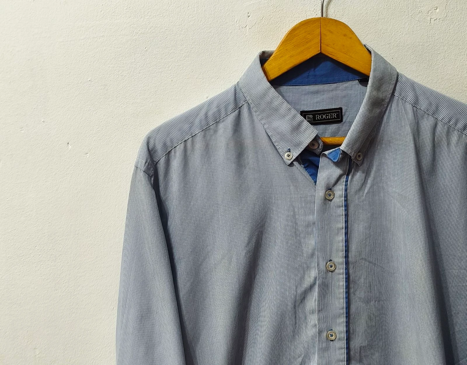 Light blue and white Roger men's shirt Size 5 – photo 5